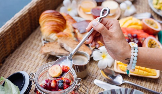 Yaz Aylarında Catering Hizmeti Nasıl Olmalı? Serinleten Menü Önerileri